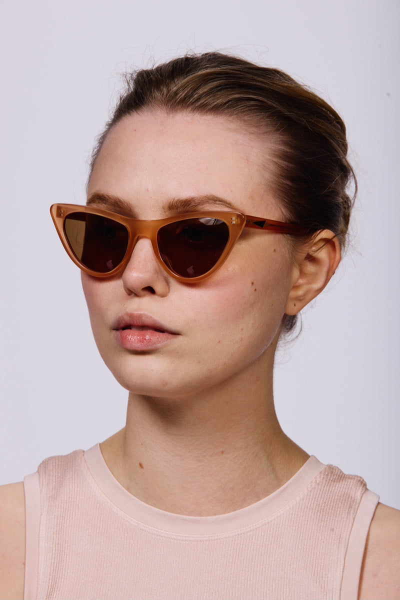 ST LOUIS Sunglasses | Peach | Image 2