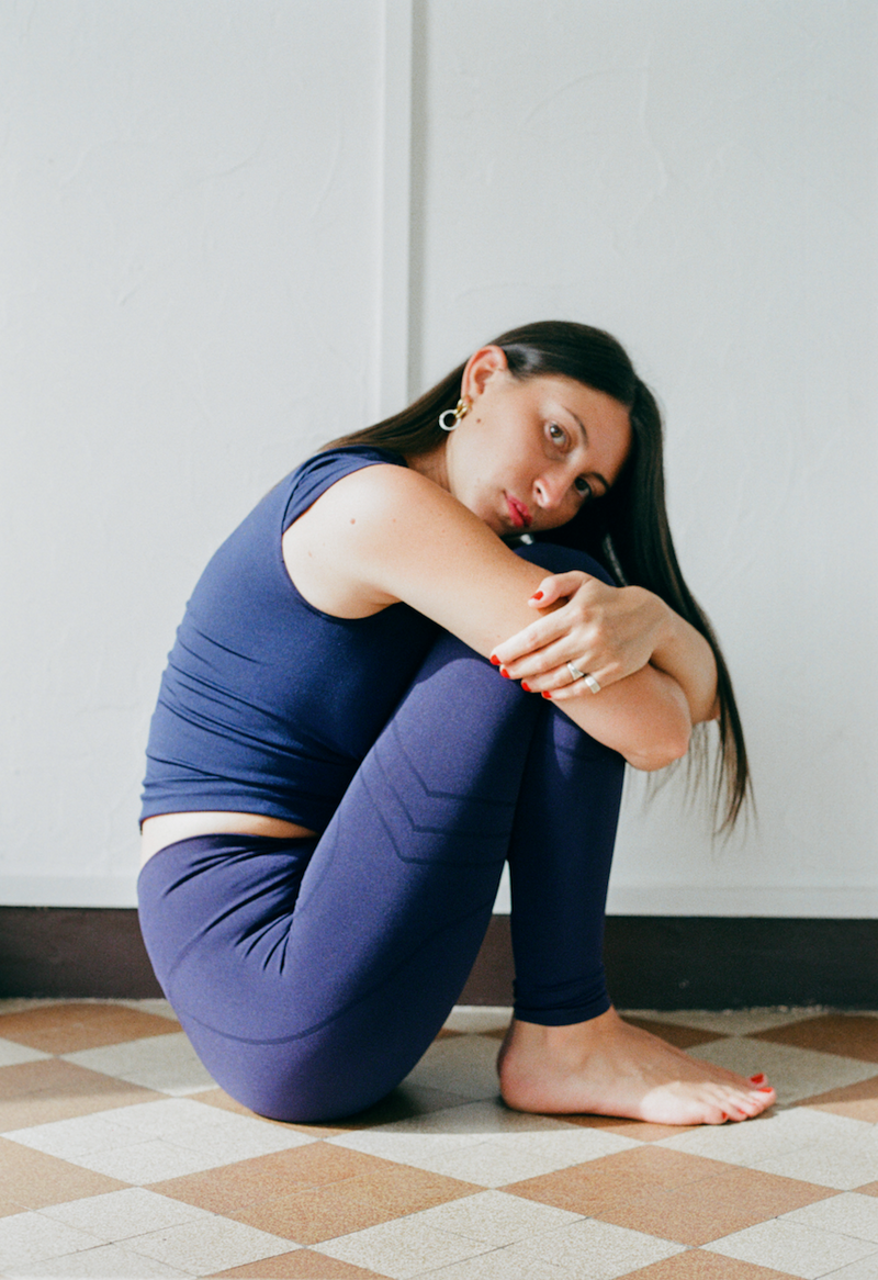 model wearing lucid leggings in navy - compression leggings - sustainable leggings - activewear leggings - seamless compression leggings - ladies leggings in navy - most flattering leggings - PRISM²